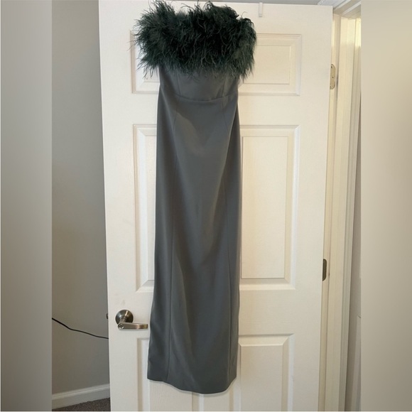 House of CB - Juliene - strapless feather bodice crepe cocktail dress - Picture 6 of 8